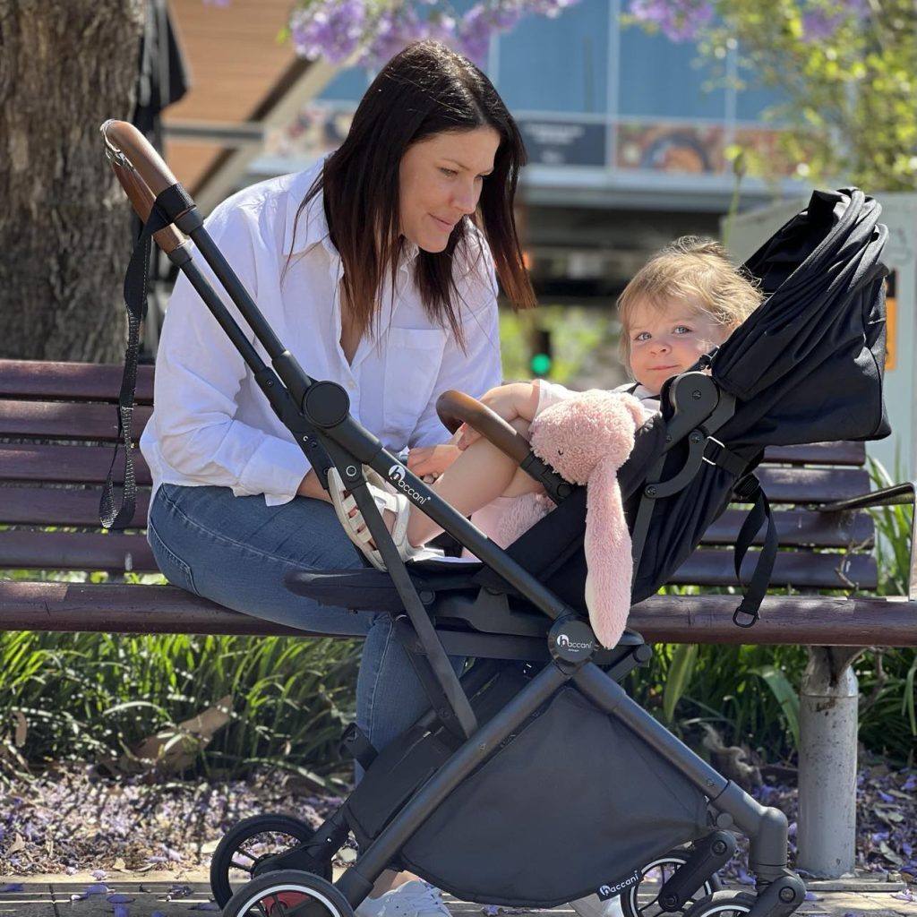 5 Tips for Choosing the Best Compact Travel Stroller